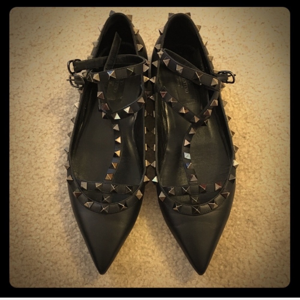 $995 Valentino Rockstud Caged Flats